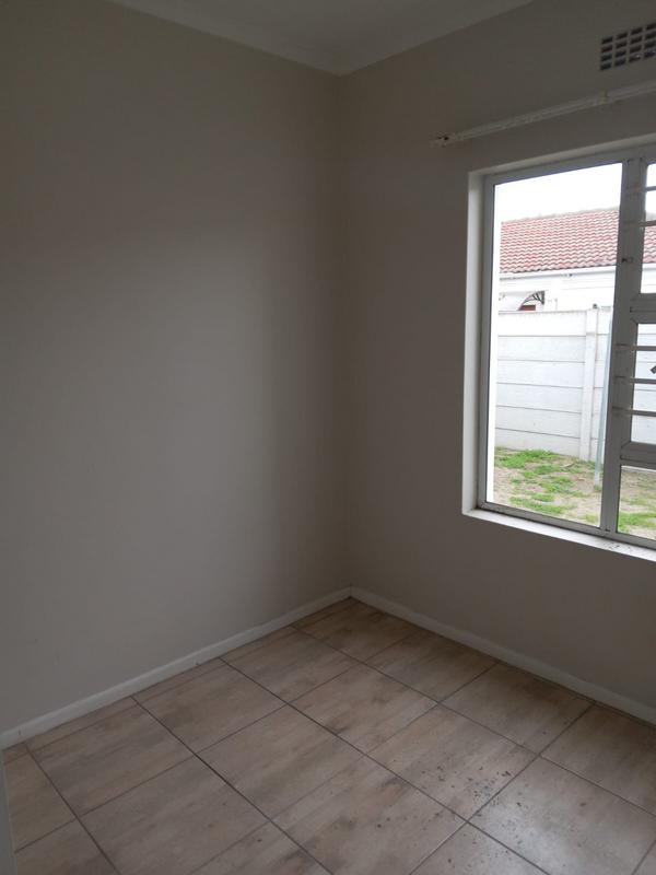 2 Bedroom Property for Sale in Highbury Western Cape